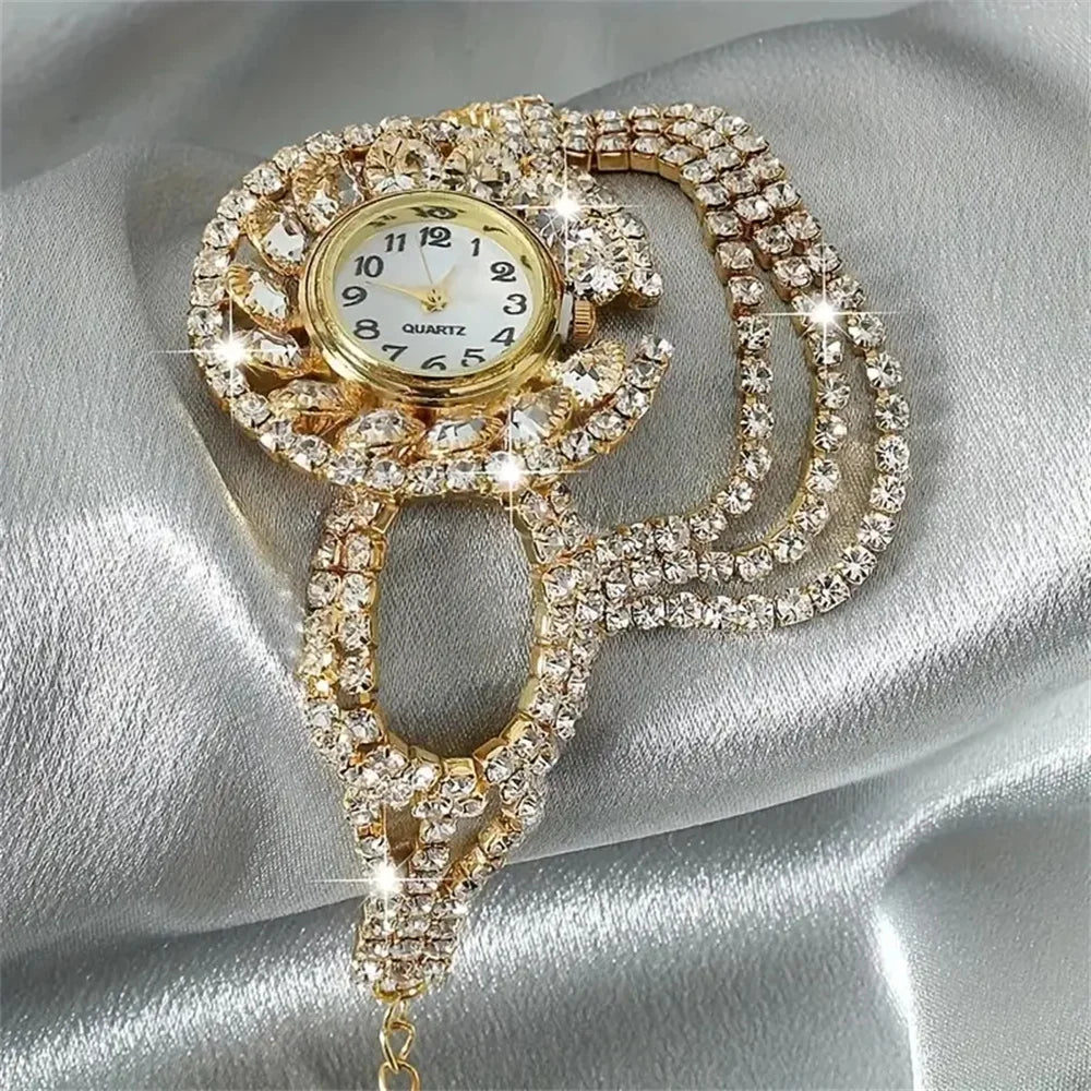 Marwa round quartz women's watch