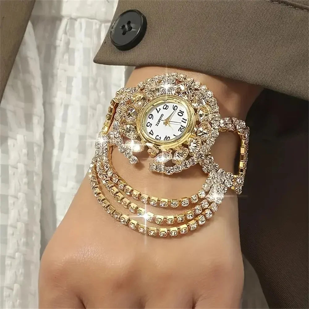 Marwa round quartz women's watch